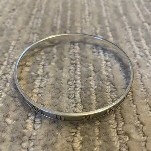 Like New Sterling Silver Atlas® Collection Bracelet